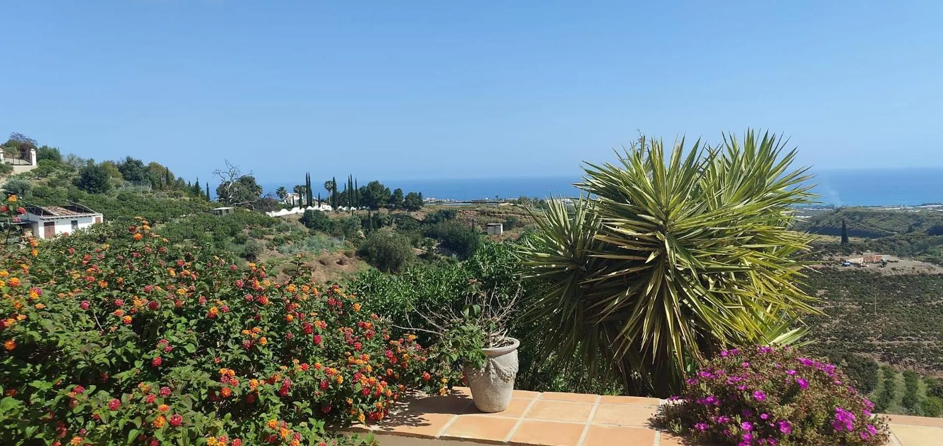 Finca Sol Y Cielo Cajis Spain